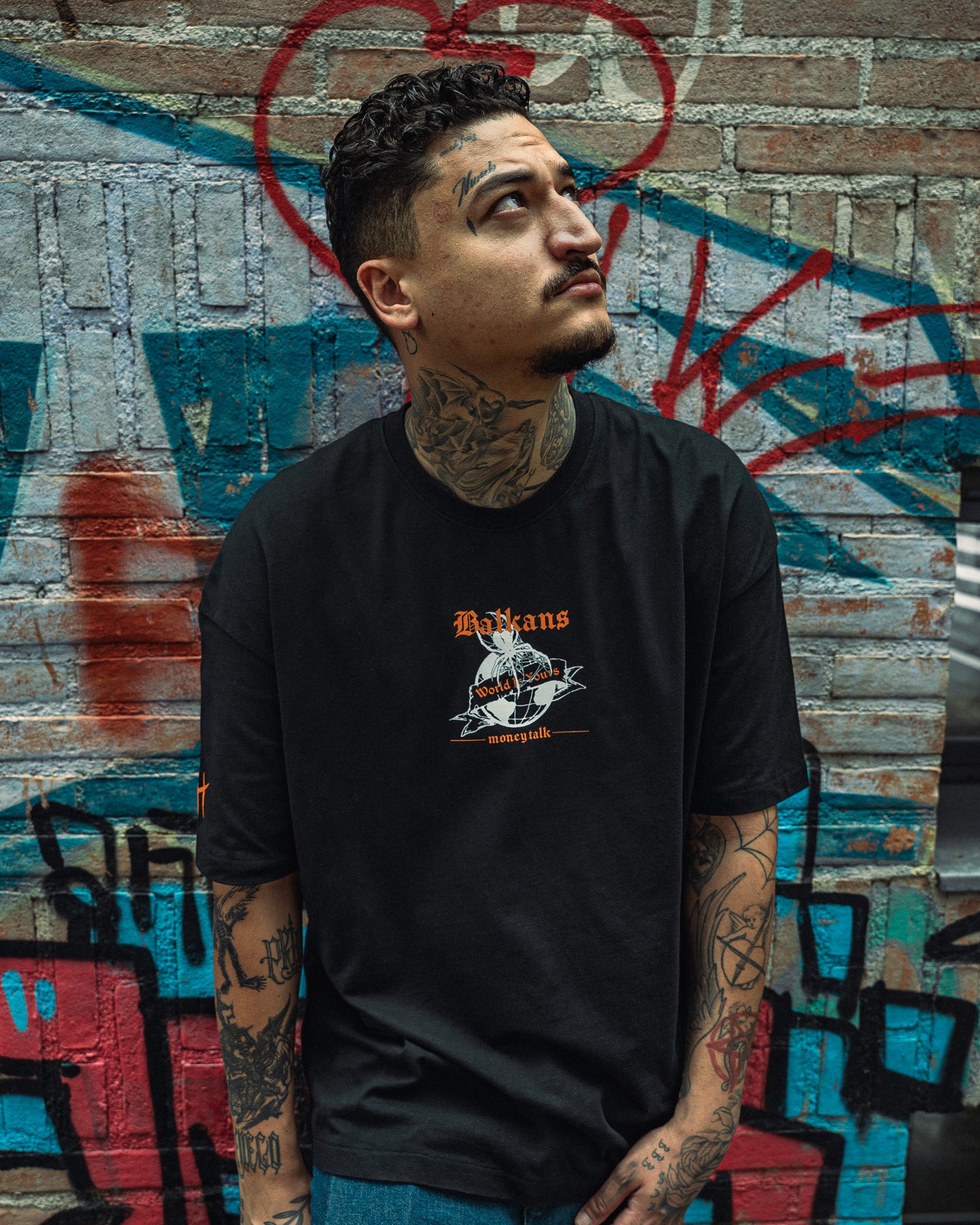 ISTOS X IDROGIOS Tee X Ortiz